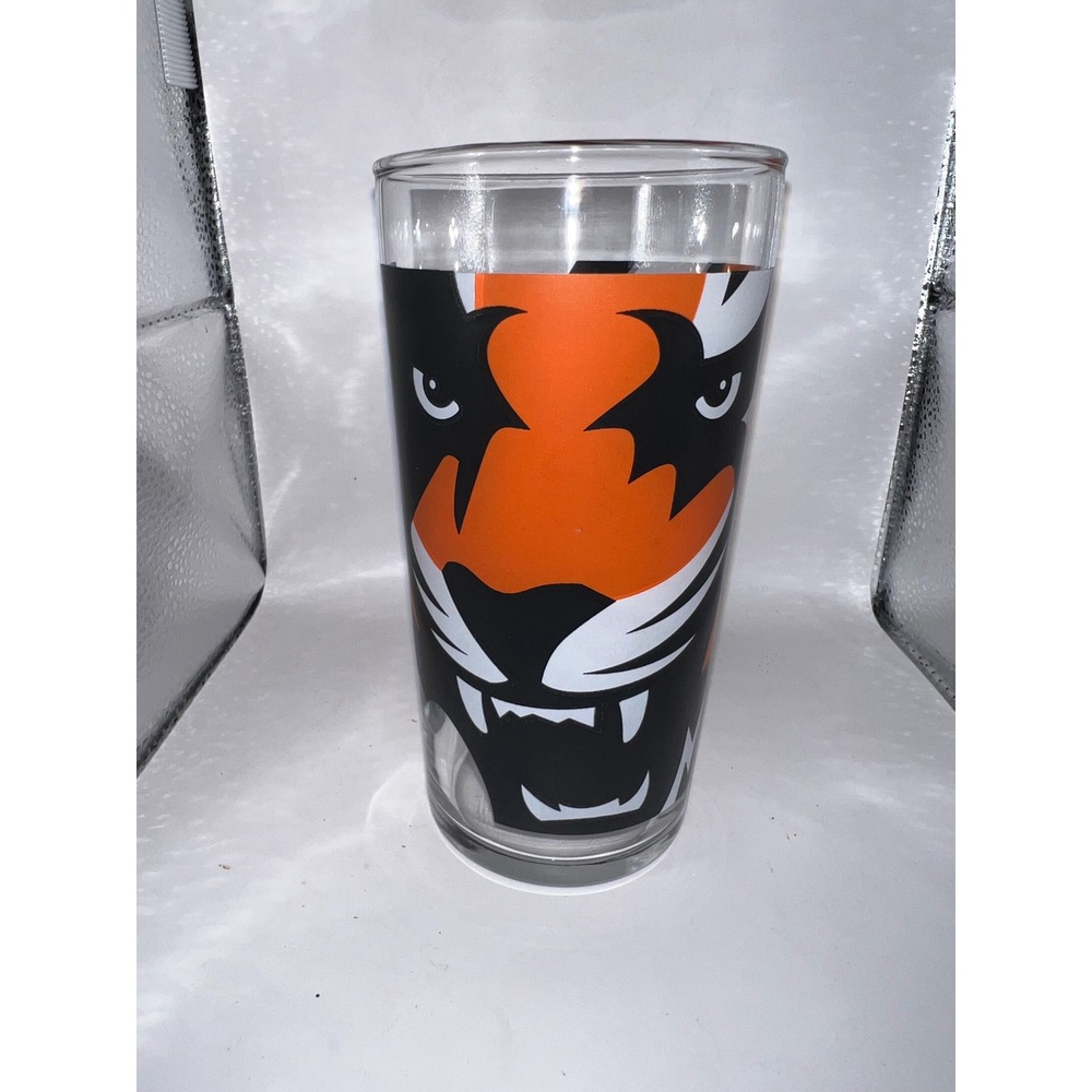 Cincinnati Bengals NFL Pint Glass Tiger Mascot Graphic Orange Black 16oz 6in
